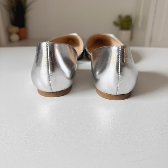 NWT Banana Republic Metallic Silver D'Orsay Pointed Toe Flats Size 8 - Picture 4 of 8